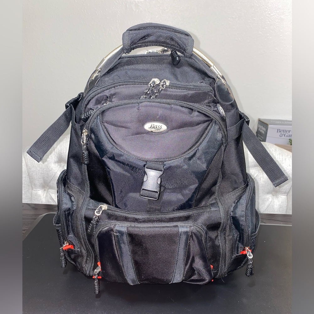 G.H. Bass & Co. Heavy-duty up to 15.5-inch laptop backpack